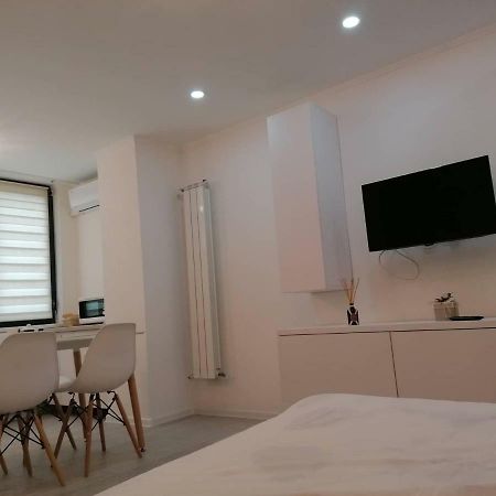 Appartement White Studio à Cluj-Napoca Extérieur photo