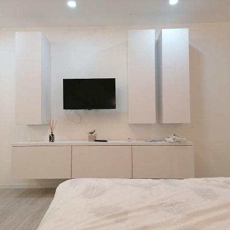 Appartement White Studio à Cluj-Napoca Extérieur photo