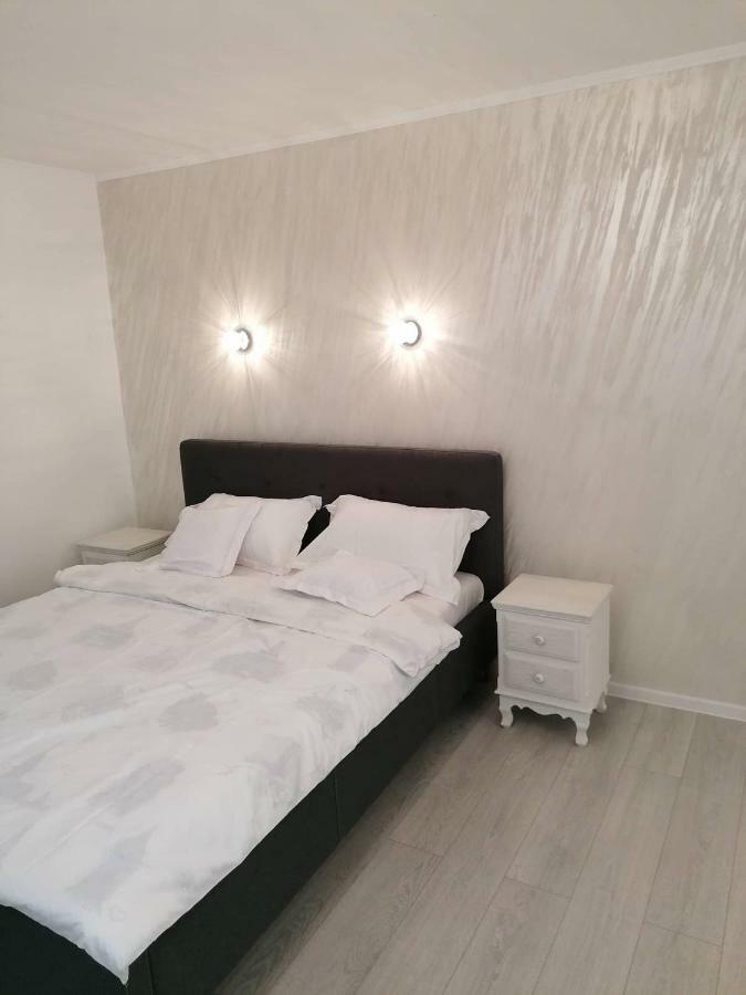 Appartement White Studio à Cluj-Napoca Extérieur photo