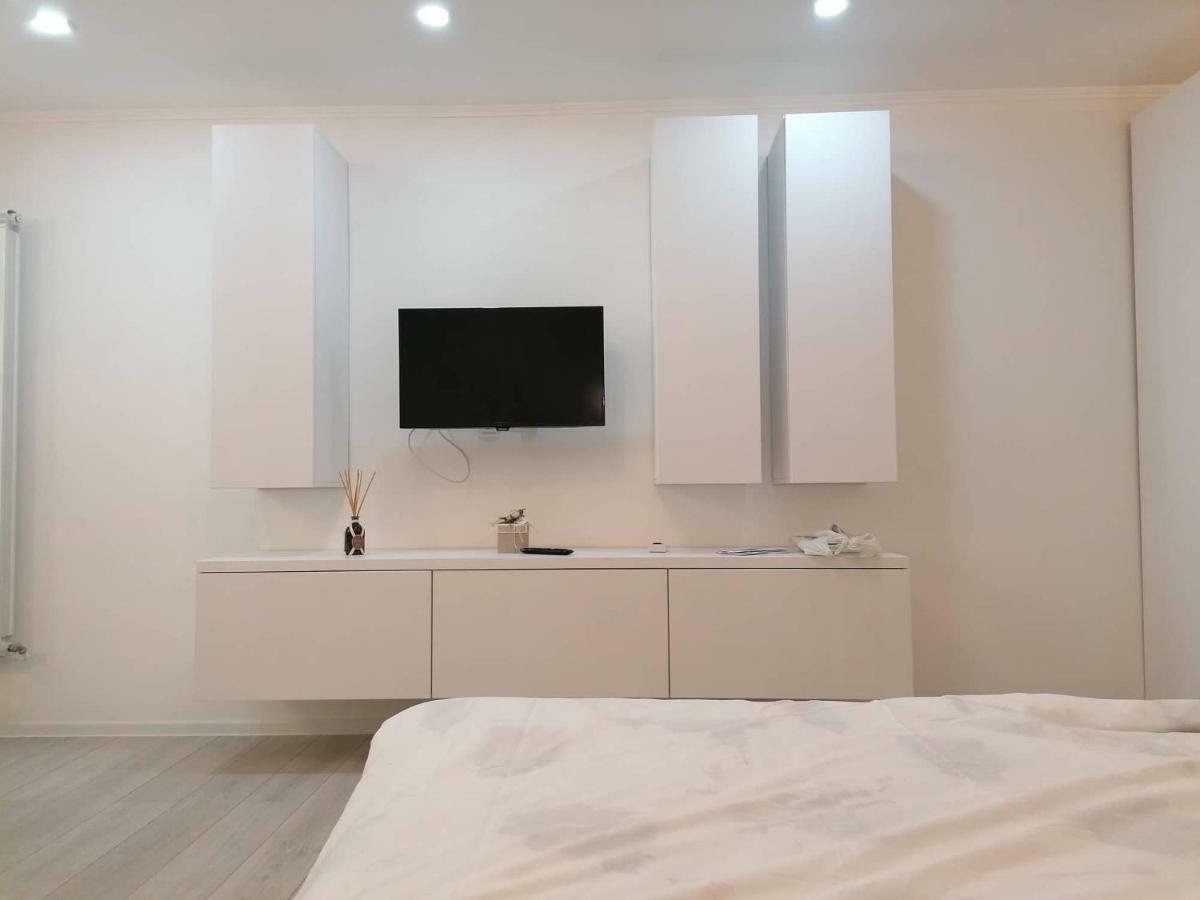 Appartement White Studio à Cluj-Napoca Extérieur photo