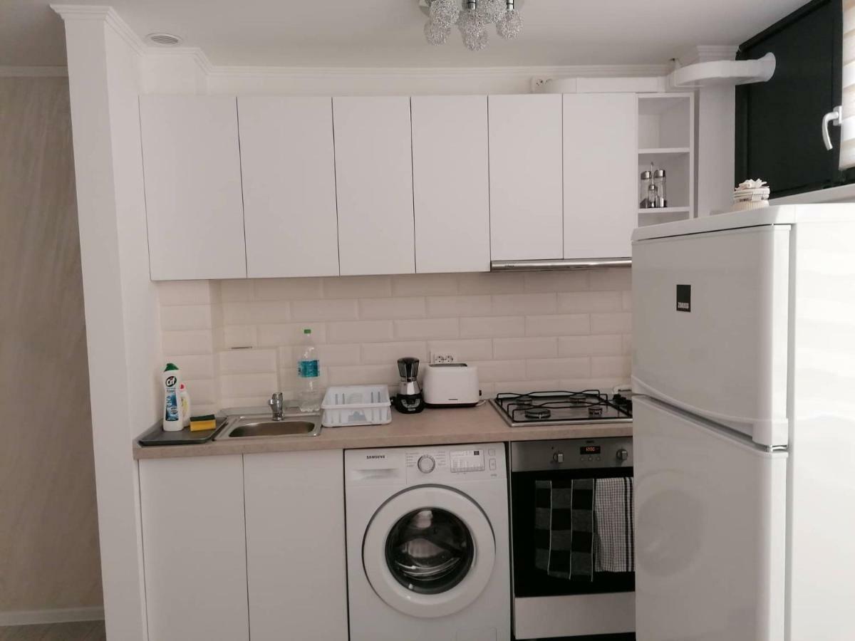 Appartement White Studio à Cluj-Napoca Extérieur photo